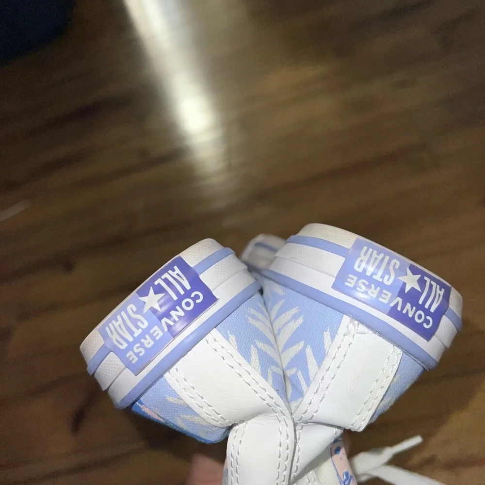 frozen elsa converse